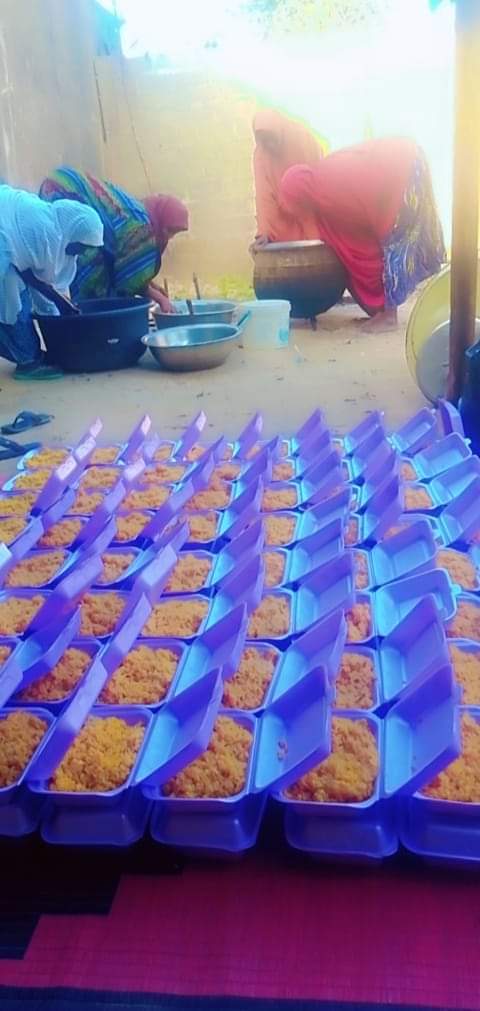 Daily food distribution